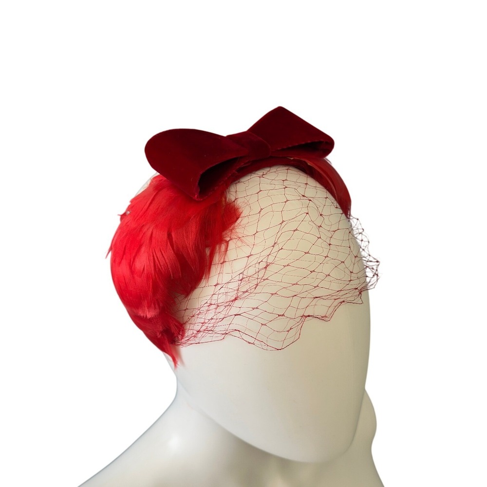 Vintage 50s 60s Red Feather Half Hat Velvet Bow Birdcage Veil Fascinator JS